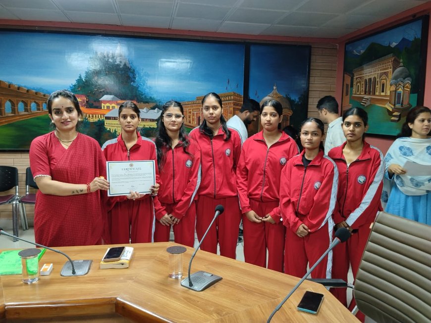 आपात परिस्थितियों और अन्य अभियानों में बड़ी भूमिका निभा सकते हैं आपदा मित्र : गंधर्वा राठौड़
