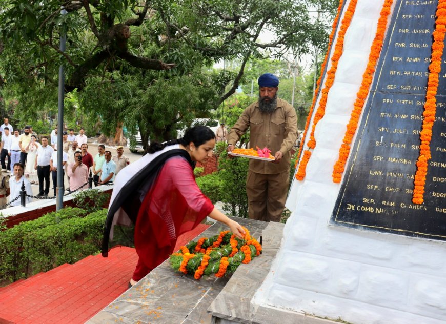 कारगिल विजय दिवस पर देश के अमर शहीदों को दी श्रद्धांजलि