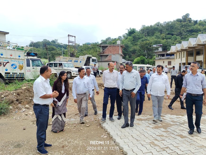 विधायक सुरेश कुमार ने सम्मू ताल और निर्माणाधीन बस स्टैंड का किया निरीक्षण
