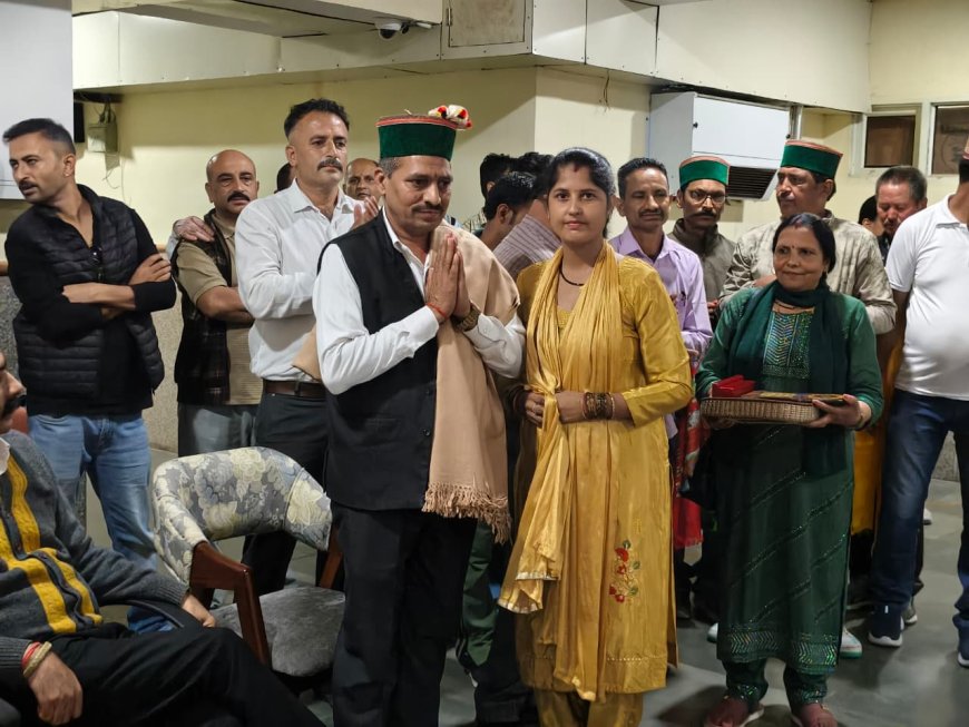 पंचायत चौकीदारों को दैनिक भोगी बनाए जाने पर पंचायत चौकीदार यूनियन ने अनिरुद्ध सिंह का किया धन्यवाद