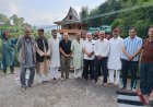 जनसहयोग से ठूंड  में    हो रहा देवता जुन्गा देवचंद मंदिर का जीर्णोद्धार