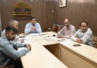 प्रधानमंत्री जन विकास कार्यक्रम के तहत प्रस्तावित कार्यों की निविदा प्रक्रिया में लाएं तेजी : उपायुक्त मुकेश रेपस्वाल