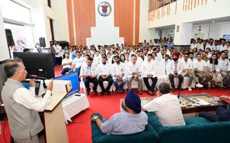 चंबा डेंटल कालेज से स्वास्थ्य सेवाएं होंगी और सुदृढ़ , सीएम ने 200 बिस्तरों की वाले अस्पताल का किया शुभारम्भ 
