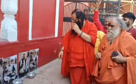 पप्पू यादव के बयान पर संतों ने धर्म नगरी हरिद्वार में किया विरोध प्रदर्शन 