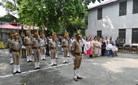 स्वतंत्रता दिवस के अवसर पर जिला न्यायिक एवं सत्र न्यायाधीश अनुजा सूद ने किया ध्वजारोहण