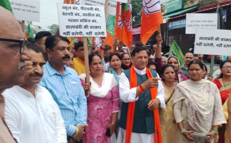 कटासन माता मंडल में सड़कों की दुर्दशा के खिलाफ सैकड़ों लोगों का प्रदर्शन, जनता त्रस्त और सरकार मित्रों की सेवा में मस्त : डॉ. राजीव बिंदल