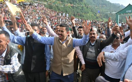 विक्रमादित्य सिंह ने की रिहाली मेला के समापन समारोह में शिरकत