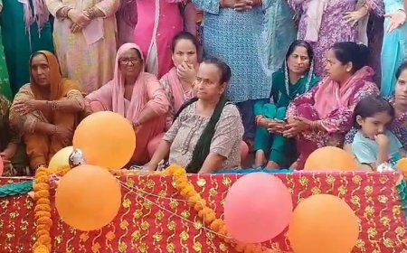 अर्थी सडक़ पर रखकर चक्का जाम, अढ़ाई घंटे बाद खुला धर्मशाला-चैतड़ू-कांगड़ा रोड