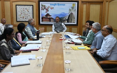 मुख्यमंत्री ने 300 करोड़ रुपये के उन्नत चिकित्सा उपकरणों की खरीद प्रक्रिया में तेजी लाने के निर्देश दिए