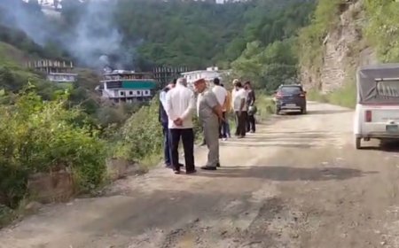 कंडाघाट में खाई में गिरी गाड़ी, 4 स्कूली बच्चों सहित महिला घायल