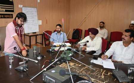 आपदा के समय त्वरित संचार का प्रभावी माध्यम हैम रेडियो : अपूर्व देवगन