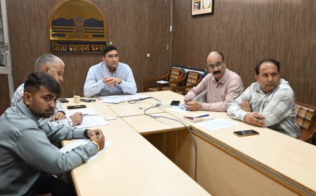 प्रधानमंत्री जन विकास कार्यक्रम के तहत प्रस्तावित कार्यों की निविदा प्रक्रिया में लाएं तेजी : उपायुक्त मुकेश रेपस्वाल