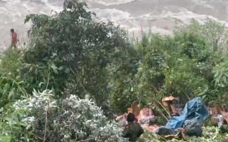 6 मील के पास ब्यास नदी में गिरी सब्जी से लदी जीप, चालक लापता, सर्च अभियान जारी
