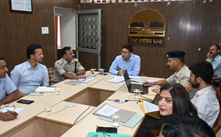 नशे की तस्करी एवं बिक्री में संलिप्त दोषियों के विरुद्ध कड़ी कार्रवाई सुनिश्चित की जाए –उपायुक्त मुकेश रेपस्वाल