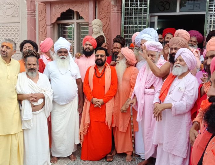 अखाड़ा किसी एक का नहीं , पूरे देश का है , भ्रम फैलाकर संत समाज को बांटने का किया जा रहा प्रयास : श्रीमहंत भक्त रामदास