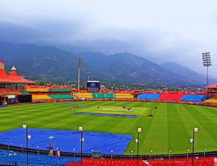 धर्मशाला स्टेडियम की पिचों पर बिछेगी नई मिट्टी, मैच से पहले होगा कायाकल्प