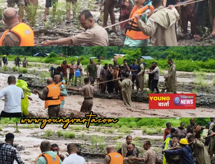 भारी बारिश के बीच पुलिस-होमगार्ड का साहसिक रेस्क्यू, नदी में फंसे 25 लोगों की बचाई जान