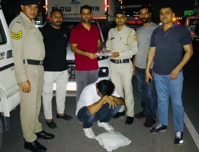 पांवटा साहिब में कार से 4,796 नशीले कैप्सूल बरामद, एक गिरफ्तार