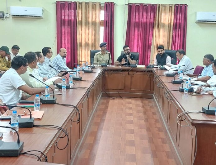 उपायुक्त ने स्वतंत्रता दिवस समारोह की तैयारियों की समीक्षा, विभागों को सौंपे दायित्व