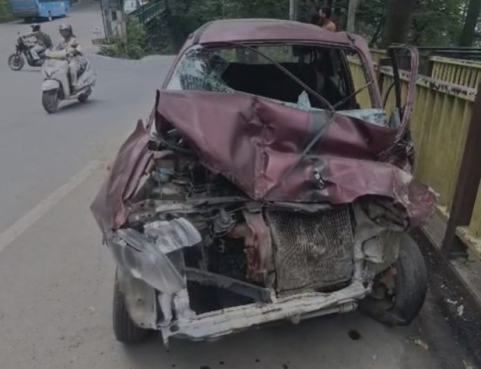 शिमला में टैंकर और कार की जोरदार टक्कर में  2 पुलिसकर्मियों की मौत
