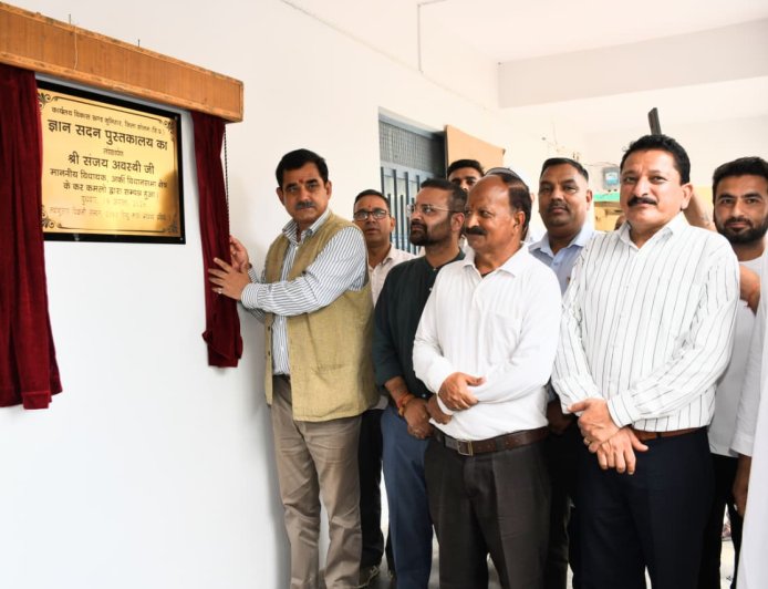 लोगों को बेहतर सुविधाएं उपलब्ध करवाना प्रदेश सरकार की प्राथमिकता-संजय अवस्थी