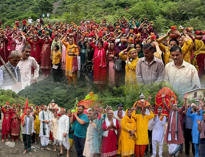 हर-हर महादेव के घोष से  गूंजा ट्रहाई गांव- शिवलिंग प्राण प्रतिष्ठा समारोह ने छोड़ी अनूठी छाप