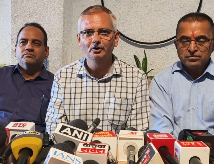 आईआईएम सिरमौर में छात्र की मौत का मामला, परिजनों ने SIT गठित कर CBI जांच की उठाई मांग