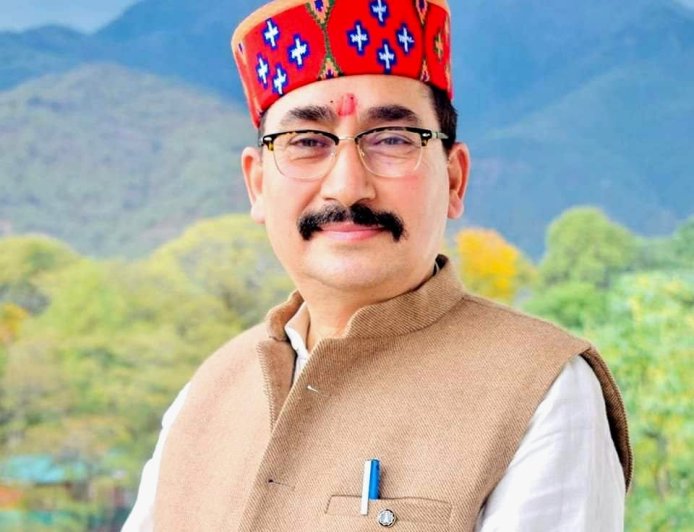 हिमकेयर योजना का लाभ न मिलने से हो रही मौतों पर भड़के पूर्व विधानसभा अध्यक्ष विपिन सिंह परमार