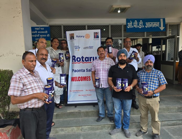 रोटरी क्लब पांवटा साहिब और तिरुपति ग्रुप की संयुक्त पहल: टीबी मरीजों को बांटी प्रोटीन सामग्री