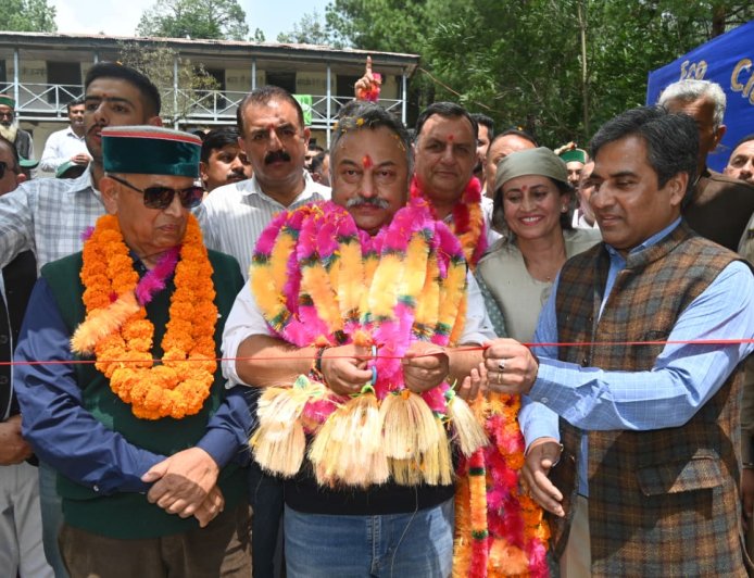 थाना संपर्क मार्ग के उन्नयन कार्य का शिक्षा मंत्री रोहित ठाकुर ने किया भूमि पूजन