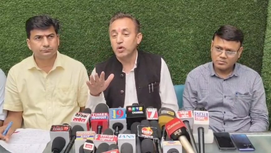 सुप्रीम कोर्ट के फैसले का स्वागत, HGTU ने उठाई स्कूलों के विलय, आवश्यकता-आधारित ट्रांसफर, DA और पदोन्नति की मांग