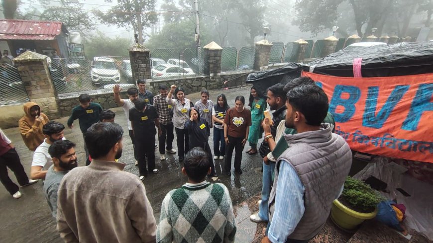 HPU में फीस बढ़ोतरी के खिलाफ ABVP का आंदोलन तेज, चौथे दिन भी क्रमिक अनशन जारी