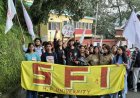 SFI के आंदोलन के आगे झुका विश्वविद्यालय प्रशासन, फीस रोलबैक कर पुराना फीस स्ट्रक्चर लागू करने का VC ने दिया आश्वासन