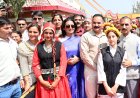 बच्चों के साथ फिर दिखा मुख्यमंत्री का अपनापन