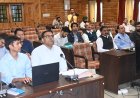 लोकसभा सांसद डॉ. राजीव भारद्वाज की अध्यक्षता में सड़क सुरक्षा समिति की बैठक आयोजित