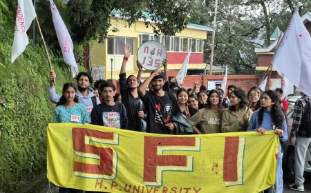 SFI के आंदोलन के आगे झुका विश्वविद्यालय प्रशासन, फीस रोलबैक कर पुराना फीस स्ट्रक्चर लागू करने का VC ने दिया आश्वासन