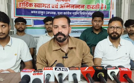युवा कांग्रेस ने उठाई राहुल गांधी पर हुई FIR वापस लेने की मांग,  युवा कांग्रेस के मीडिया वाइस चेयरमैन रजत भारद्वाज नाहन में की प्रेस वार्ता