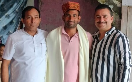 बुजुर्ग की जान बचाने वाले अंशुल को लोजपा प्रदेशाध्यक्ष नितिन चौहान ने किया सम्मानित 