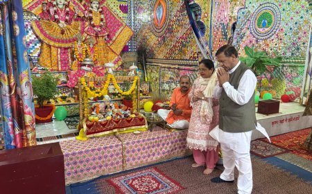 डॉ. बिंदल ने श्री कृष्ण जन्माष्टमी के पावन अवसर पर नाहन के ऐतिहासिक मंदिरों में माथा टेककर आशीर्वाद प्राप्त किया