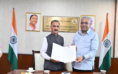 मुख्यमंत्री ने केंद्रीय पर्यावरण मंत्री भूपेंद्र यादव से भेंट लार हिमाचल के बाढ़ प्रभावित क्षेत्रों में वैज्ञानिक ड्रेजिंग के लिए दिशा-निर्देश जारी करने का किया आग्रह