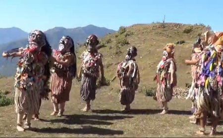 आधुनिक दौर में भी जीवित है सदियों पुरानी डगैली पर्व की परंपरा., कुछ ग्रामीण क्षेत्रों में आज भी मनाया जाता है यह पर्व