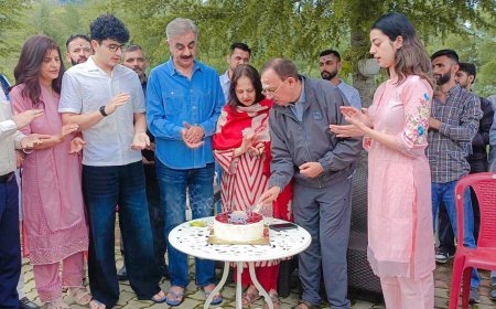 उद्योग मंत्री हर्षवर्धन चौहान ने परिवार और कार्यकर्ताओं के साथ सादगी से मनाया  जन्मदिन