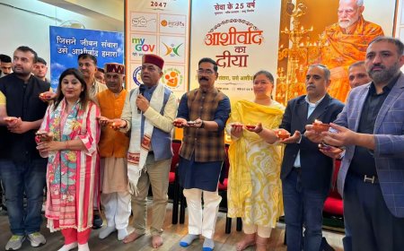 प्रधानमंत्री नरेंद्र मोदी के जन्मदिवस पर भाजपा मुख्यालय दीपकमल में प्रज्वलित किए 108 दीप, सैकड़ों कार्यकर्ताओं ने की दीर्घायु की कामना