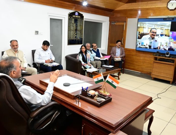 प्रदेश सरकार चिकित्सा अधिकारियों (विशेषज्ञ) को एनपीए देने पर कर रही विचारः मुख्यमंत्री