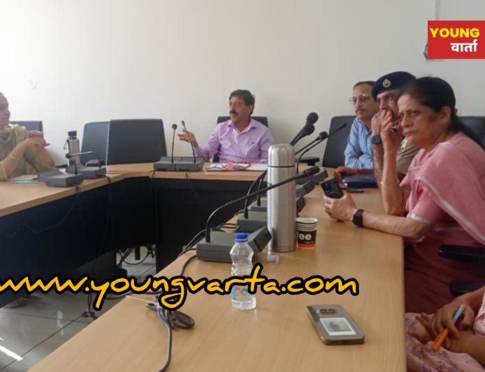 आरकेजीएमसी मेडिकल कालेज की एंटी रैगिंग कमेटी ने की विभिन्न प्रबंधों की समीक्षा