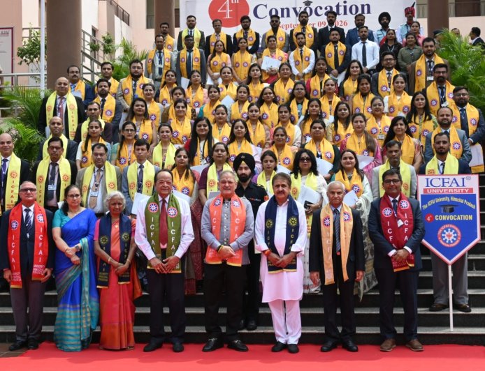 राज्यपाल ने आईसीएफएआई विश्वविद्यालय के चौथे दीक्षांत समारोह की अध्यक्षता की