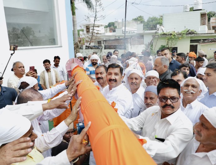 मंदिरों के जीर्णोद्धार पर सरकार निरंतर कर रही काम: मुकेश अग्निहोत्री