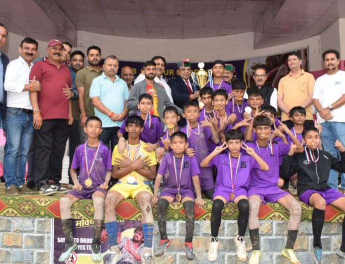 युवाओं में अनुशासन , आत्मविश्वास , नेतृत्व क्षमता और संघर्ष की क्षमता को विकसित करने में सहायक होते है खेल : डॉ. शांडिल 