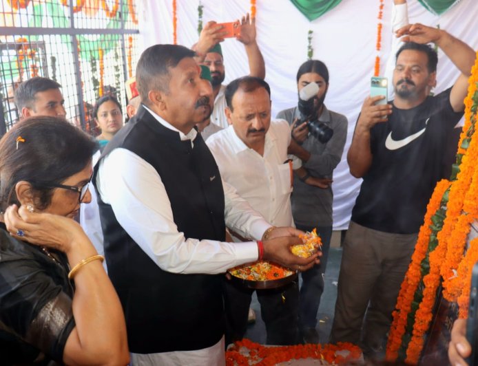 डॉ. प्रेम सिंह की जयंती एवं पुण्यतिथि पर रेणुका में उमड़ा जनसैलाब, उप मुख्यमंत्री मुकेश अग्निहोत्री ने दी श्रद्धांजलि