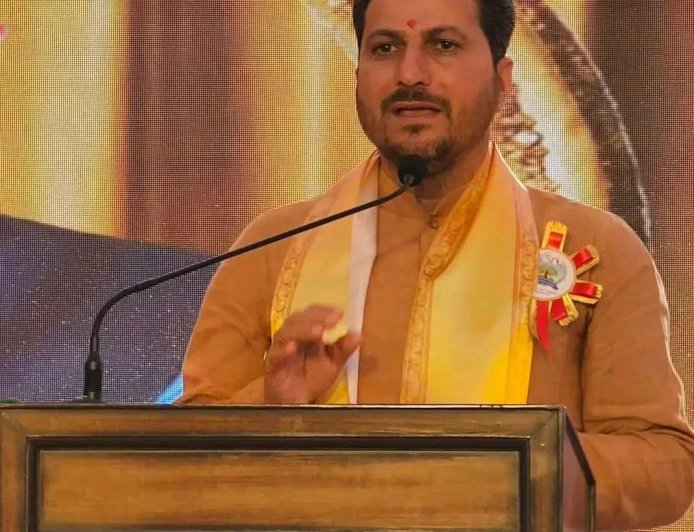 प्रधानमंत्री पद की गरिमा का ख्याल रखें रजनी पाटिल, अमर्यादित ‘भैंस का अवतार " वाली टिपप्णी अस्वीकारीय - राकेश जम्वाल